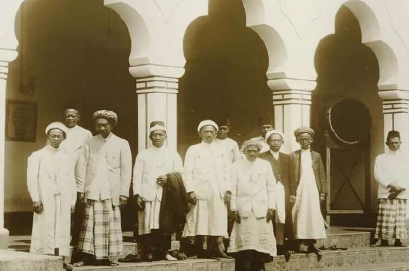 Nasab Ba’alawi di Tanah Air: Krisis Kepercayaan atau Krisis Kejelasan?