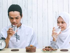 Jangan Hakimi, Jangan Sakiti: Mereka yang Tak Mampu Berpuasa Dilindungi Syariat