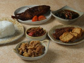 Jangan Asal Makan! Ini 7 Tingkatan Makan Menurut Syekh Nawawi