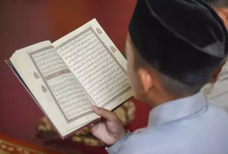 Ketika Lisan Membaca, Apakah Hati Ikut Menghadap?