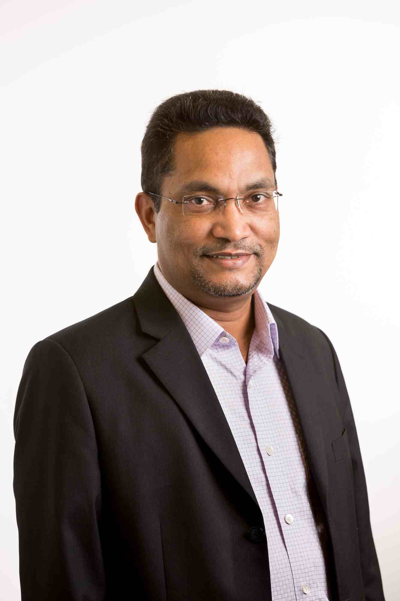 Menjembatani Instructional Values dan Istiqrā’: Relevansi Universalitas Pesan Al-Qur’an dalam Contextualist Approach Abdullah Saeed