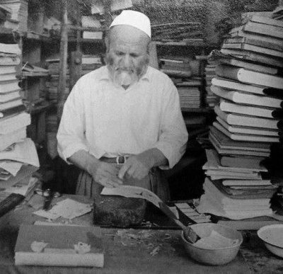 Antara Muhaddits dan Kritikus Hadits: Menilai Kapasitas Keilmuan Al-Albani