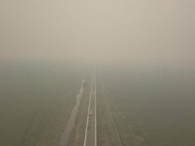Langit Tercekik Asap, Rakyat Terabaikan